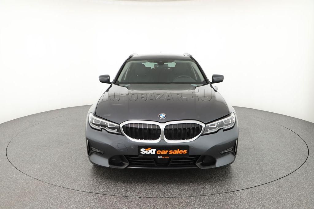 BMW rad 3 Touring 330d Touring mHEV A/T