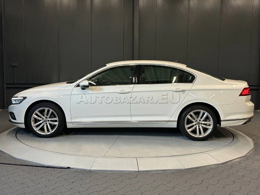 Volkswagen Passat 2.0 TDI Elegance DSG