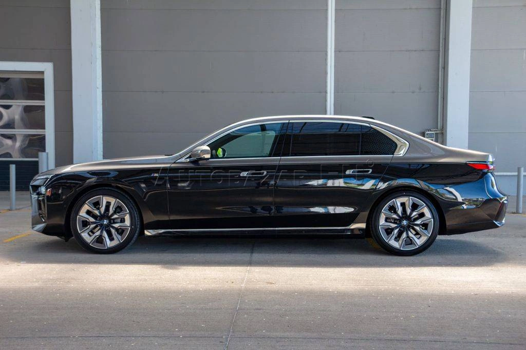 BMW Rad 7 740 d M-SPORT