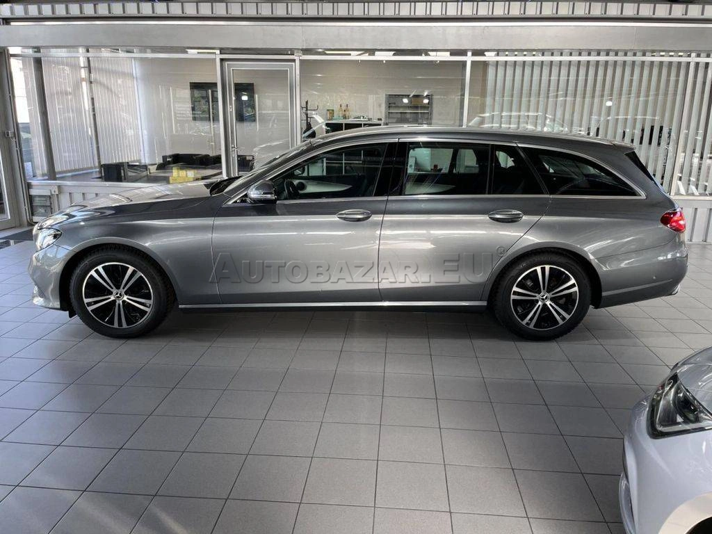 Mercedes-Benz E trieda Kombi 220 d A/T