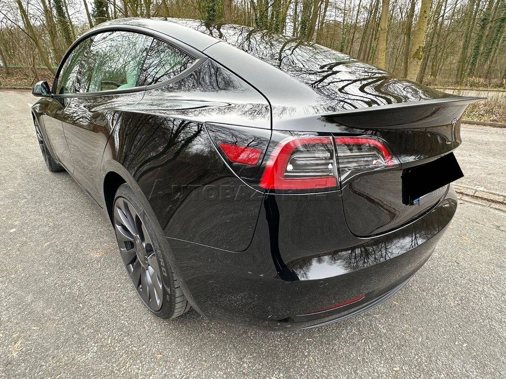 Tesla Model 3 Performance 82kWh AWD