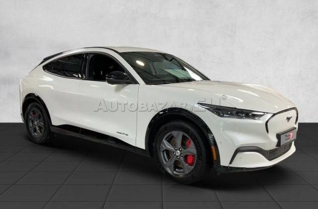 Ford Mustang Mach-E AWD