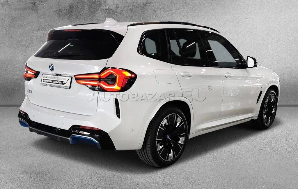 BMW iX3 A/T