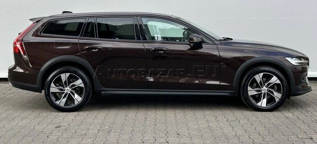 Volvo V60 Cross Country B4 D AWD Geartronic Pro