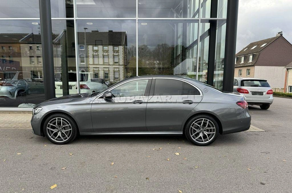 Mercedes-Benz E trieda Sedan 300 d mHEV 4MATIC A/T