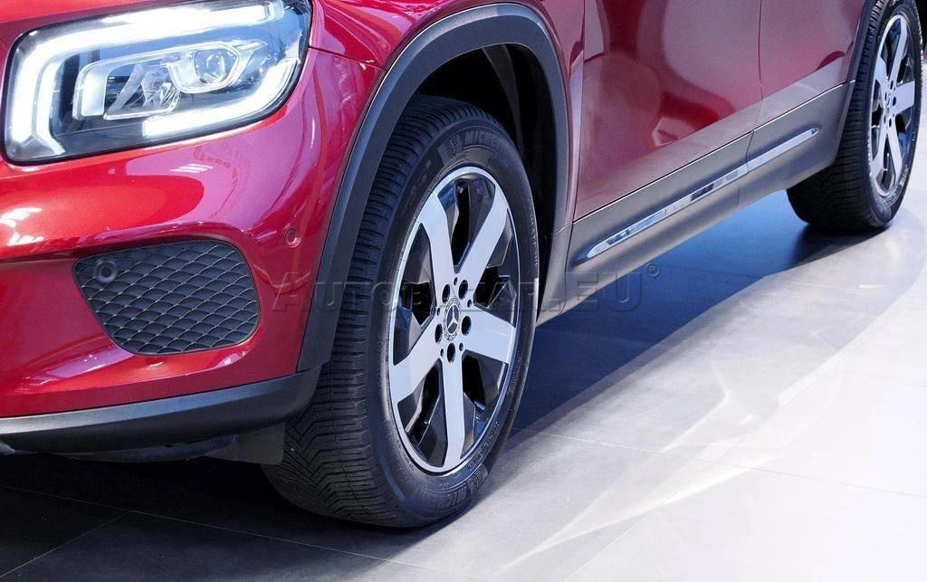 Mercedes-Benz GLB 200 A/T