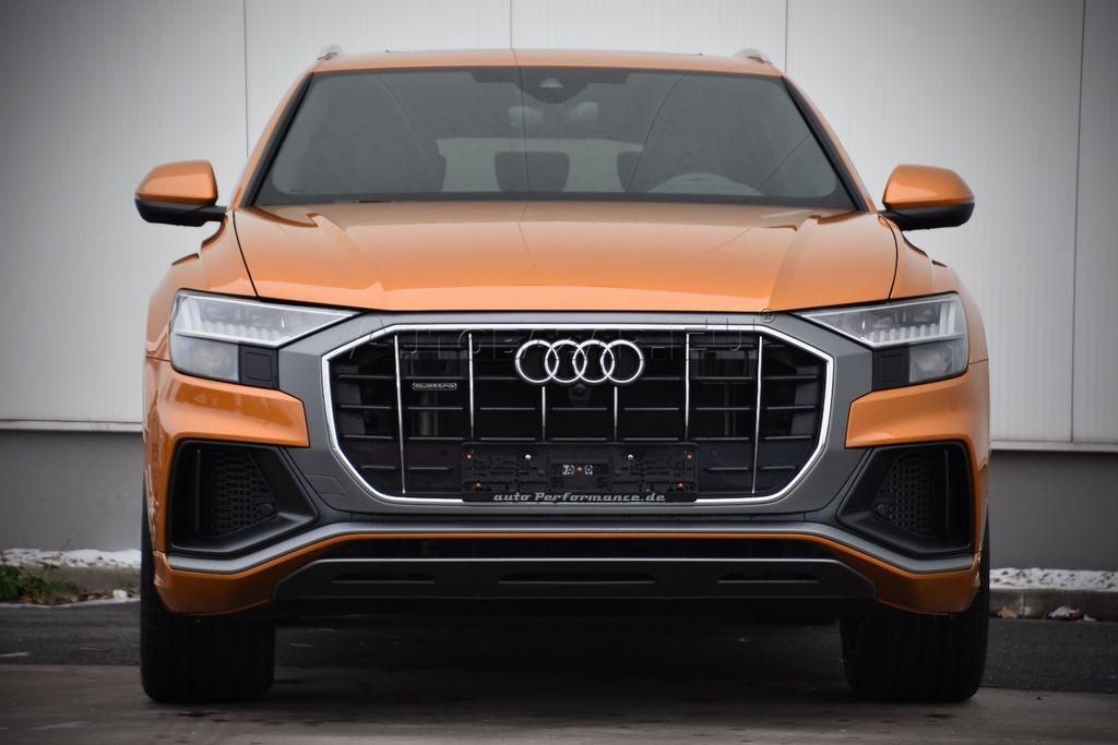 Audi Q8 55 TFSI mHEV quattro tiptronic
