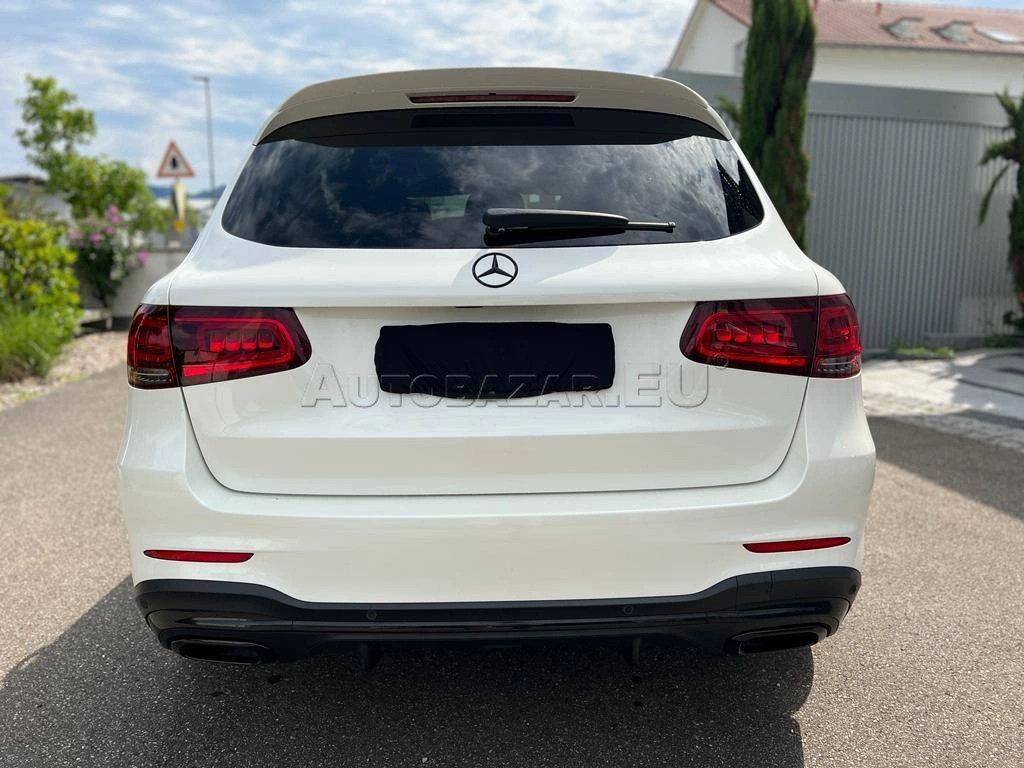 Mercedes-Benz GLC SUV 300 d 4MATIC A/T