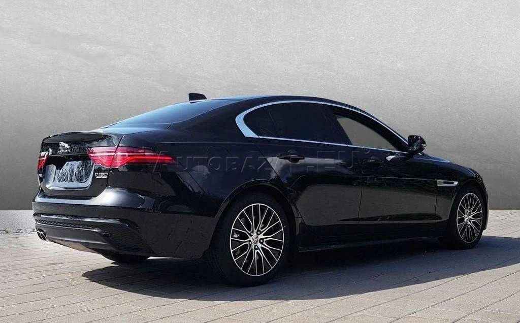 Jaguar XE 2.0D I4 R-Dyn S AWD AT
