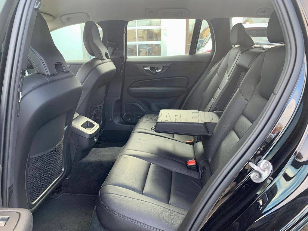 Volvo V60 CC B4 mHEV Cross Country Pro A/T AWD