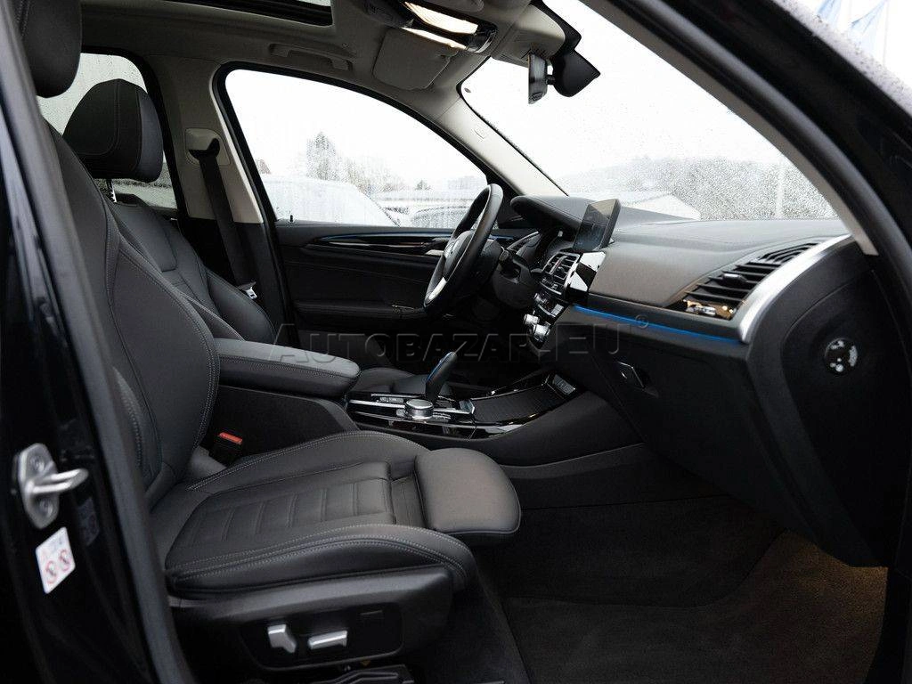 BMW iX3 A/T