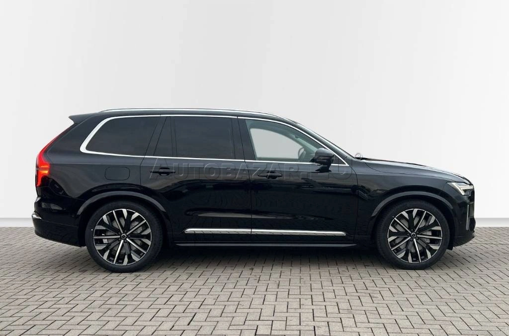 Volvo XC90 B5 Benzín AWD Ultra Bright Facelift