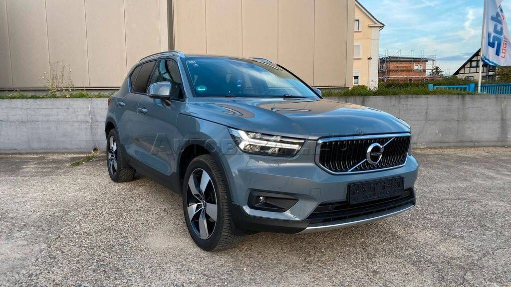 Volvo XC40 T3 163k Momentum Pro A/T