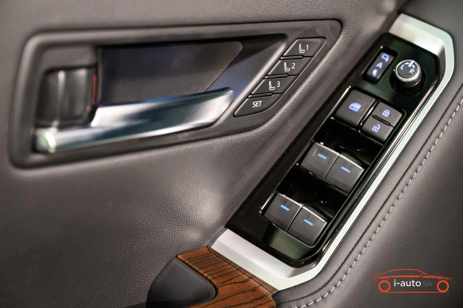 Toyota Land Cruiser 2025 na predaj – fotografia 12