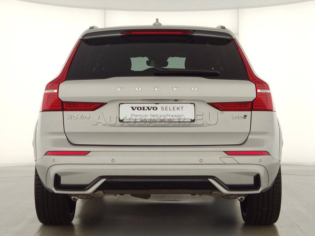 Volvo XC60 B5 AWD R-Design