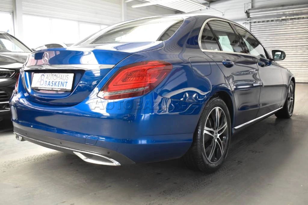 Mercedes-Benz C trieda Sedan 220 d A/T