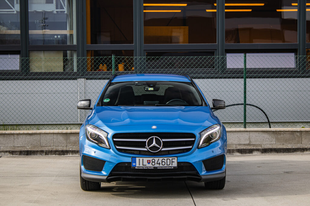 Mercedes GLA trieda
