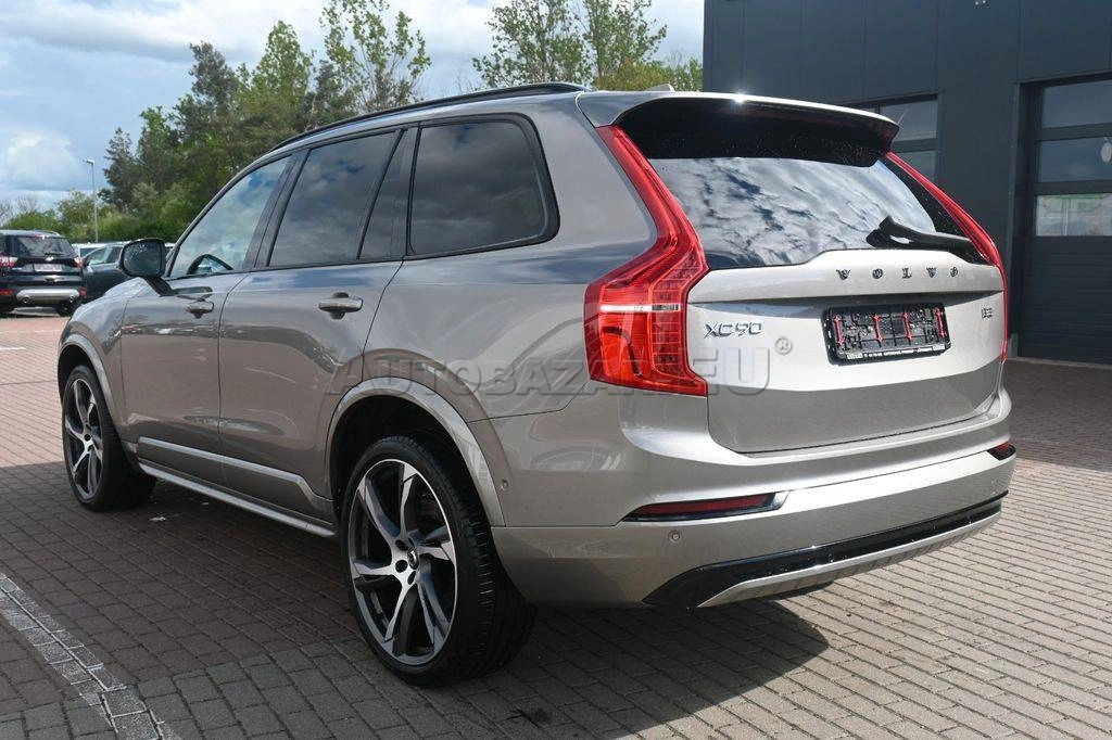 Volvo XC90 XC 90 B5 235k Drive-E R-Design AWD A/T 7m