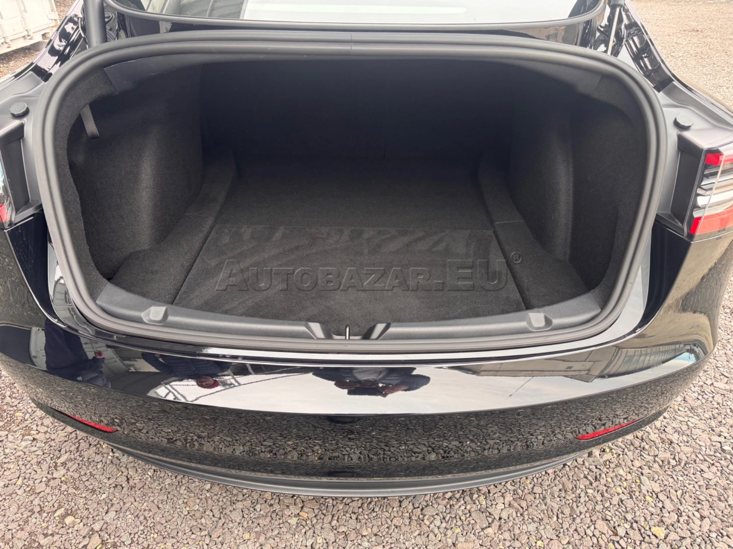 Tesla Model 3 2021 na predaj – fotografia 14