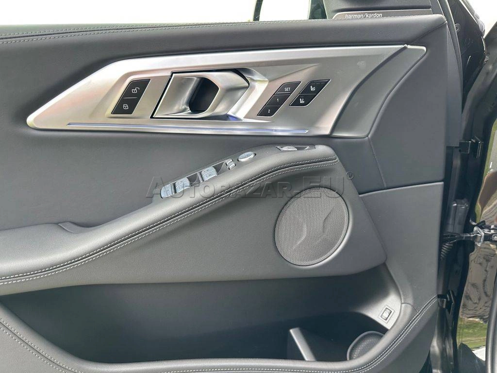 BMW XM 4.4 Hybrid A/T