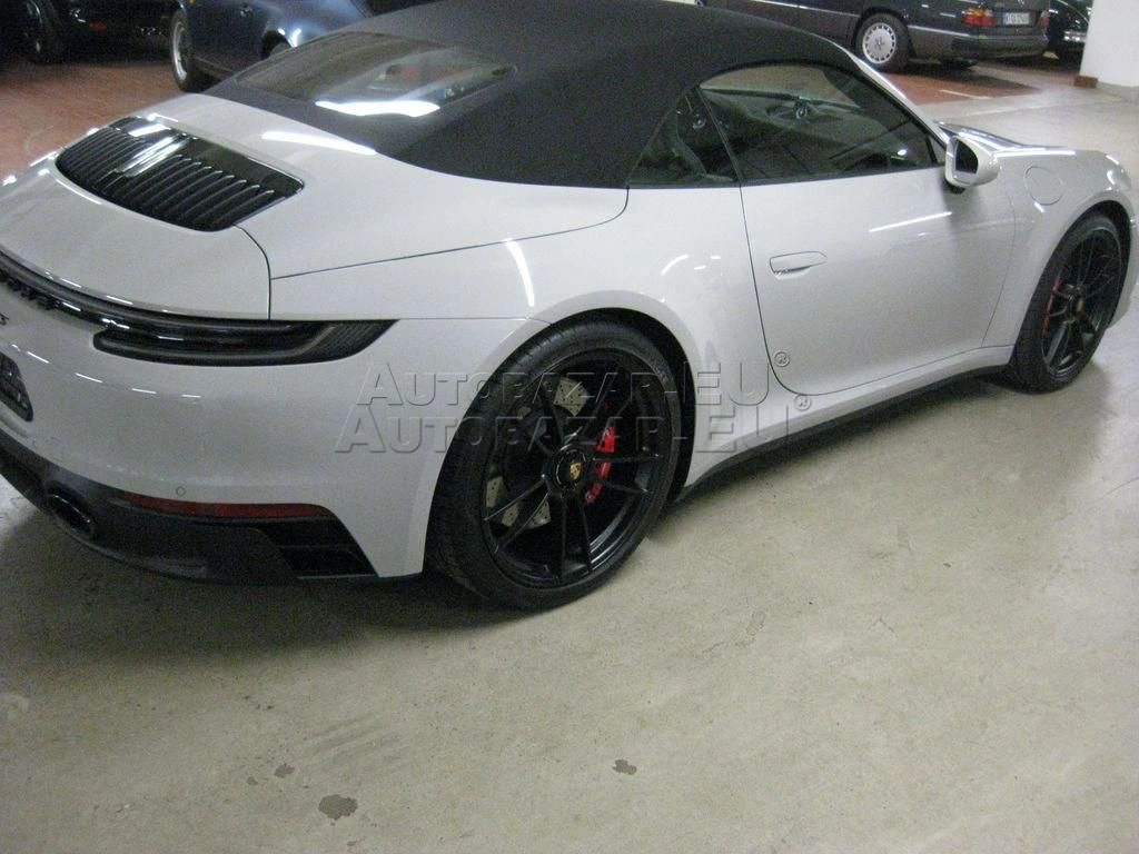 Porsche 911 Carrera Cabrio Carrera GTS Cabrio A/T