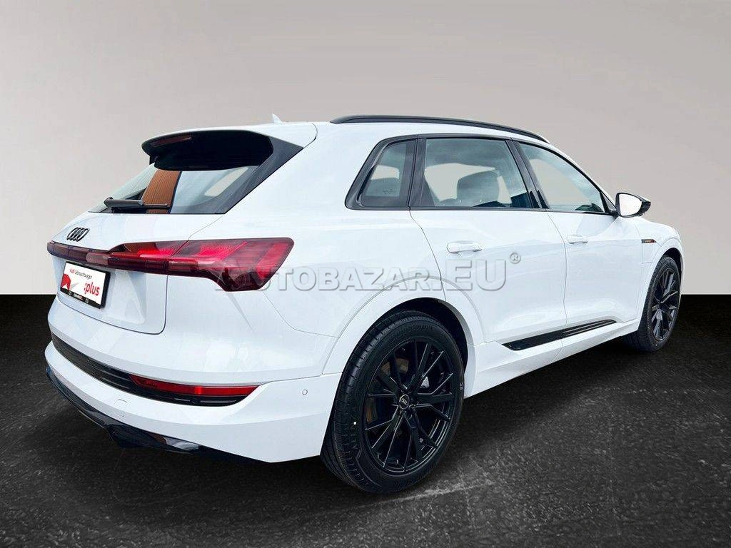 Audi E-tron 55 quattro S line