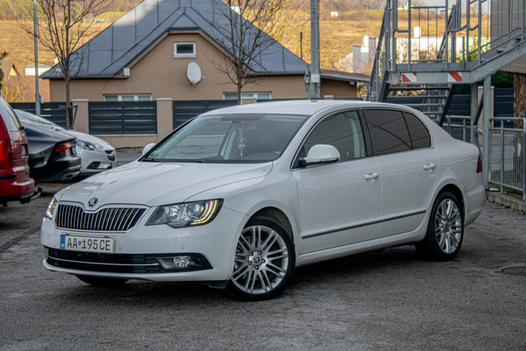 Škoda Superb