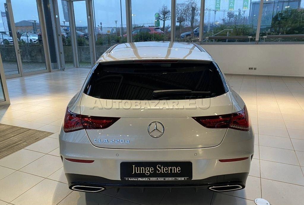 Mercedes-Benz CLA Shooting Brake SB 220 d A/T