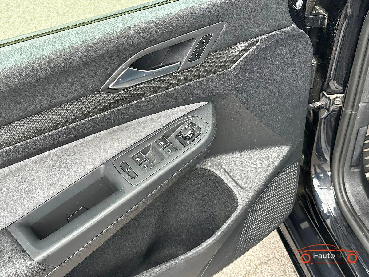 Volkswagen Golf 2022 na predaj – fotografia 30