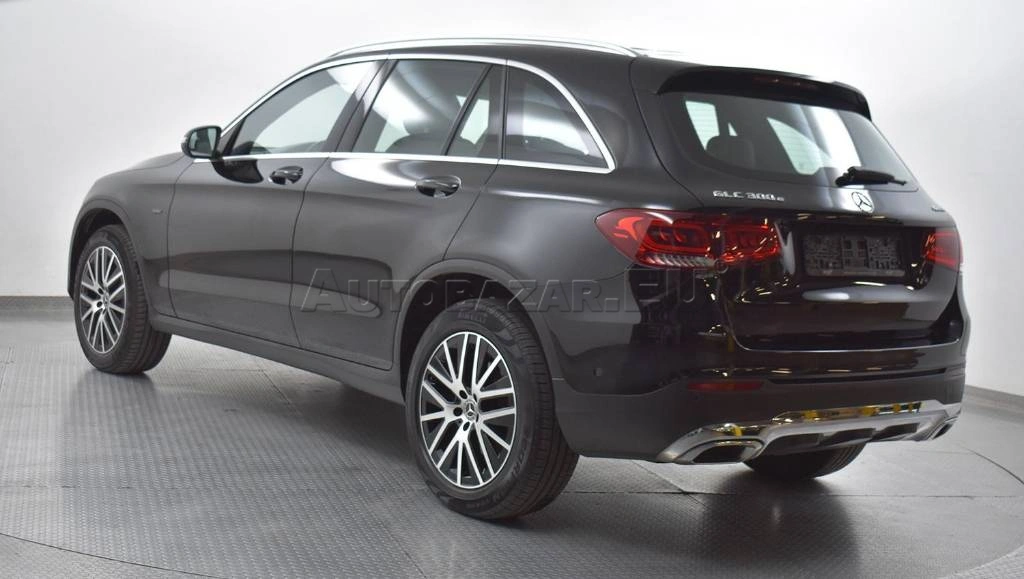 Mercedes-Benz GLC SUV 300 e 4M AMG Line