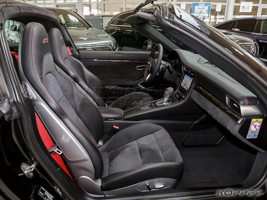 Porsche 911 Carrera Cabrio Targa 4 GTS