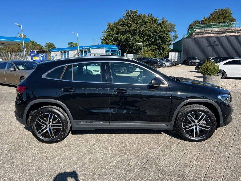 Mercedes-Benz GLA 200 d A/T