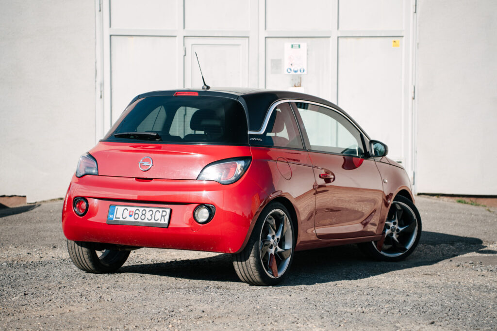Opel Adam