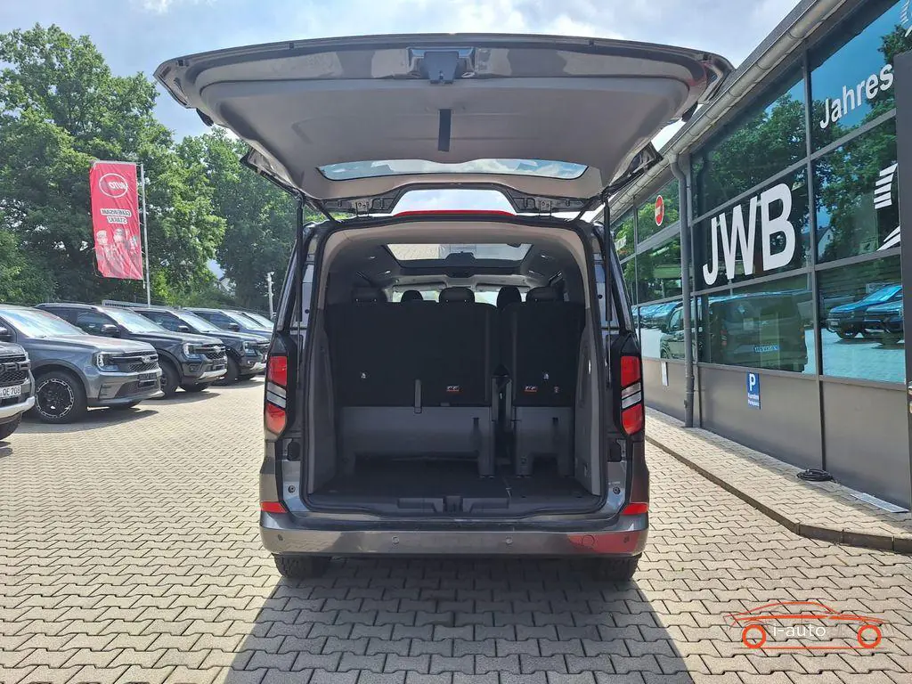 Ford Tourneo Custom 2025 na predaj – fotografia 11