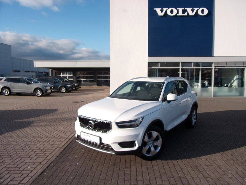 Volvo XC40 D3 Momentum Pro AWD A/T