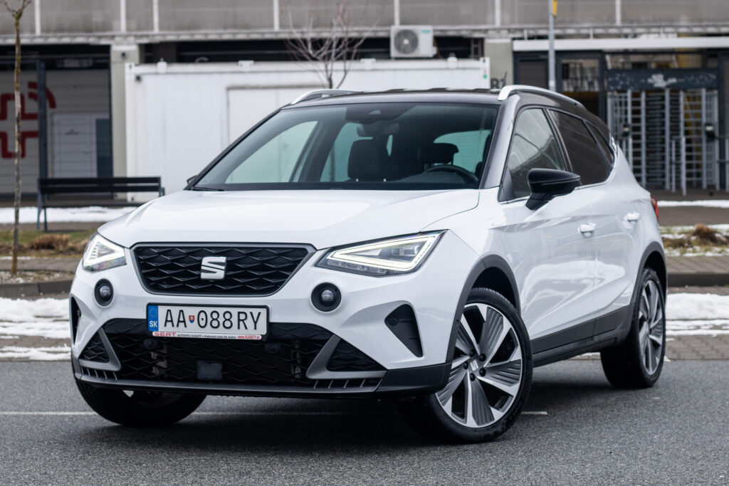 Seat Arona