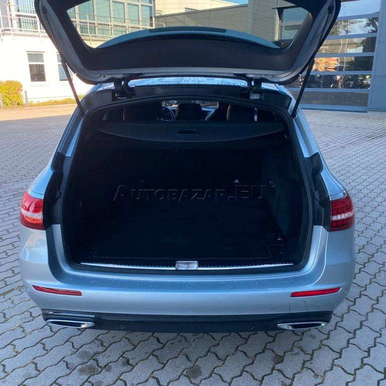 Mercedes-Benz E trieda Kombi 300 d mHEV 4MATIC A/T