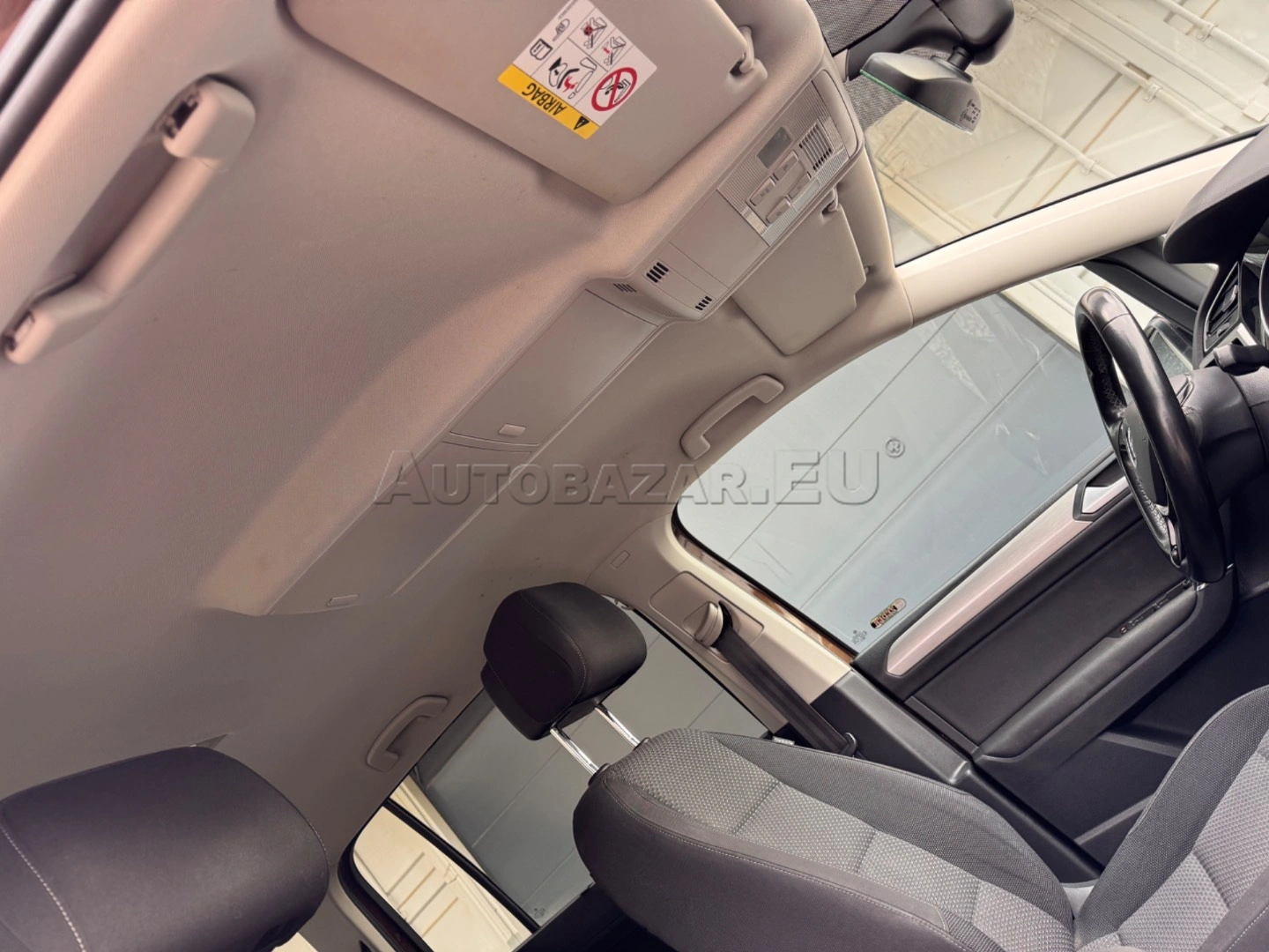Volkswagen Touran 2015 na predaj – fotografia 10