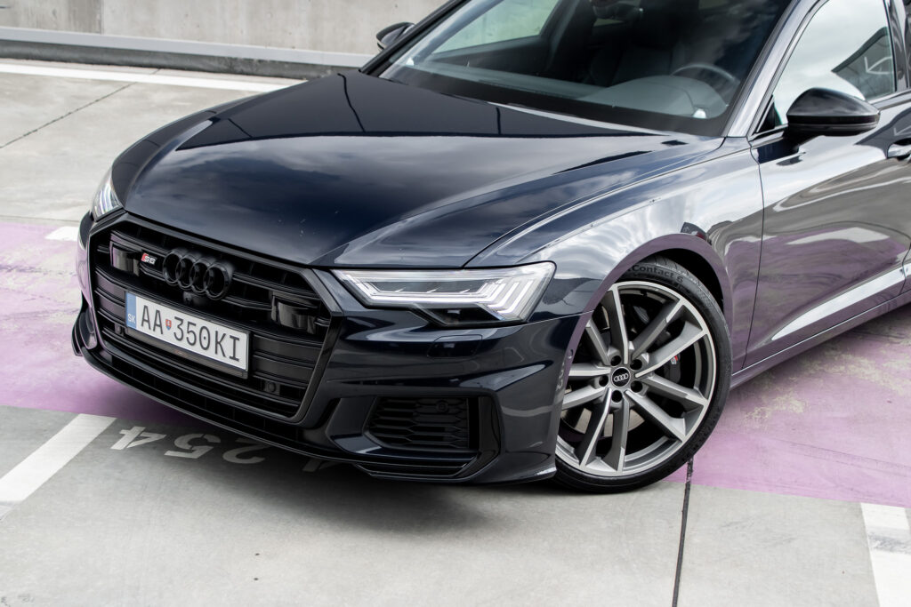 Audi S6
