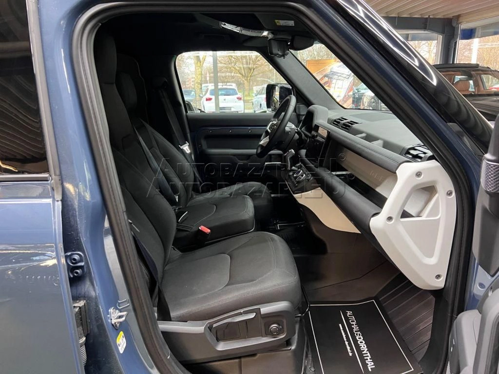Land Rover Defender 110  A/T AWD