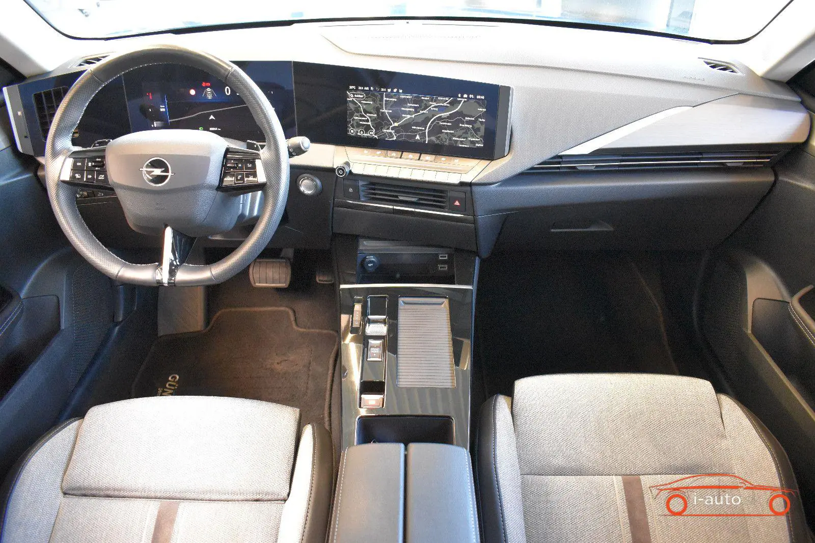 Opel Astra 2024 na predaj – fotografia 10