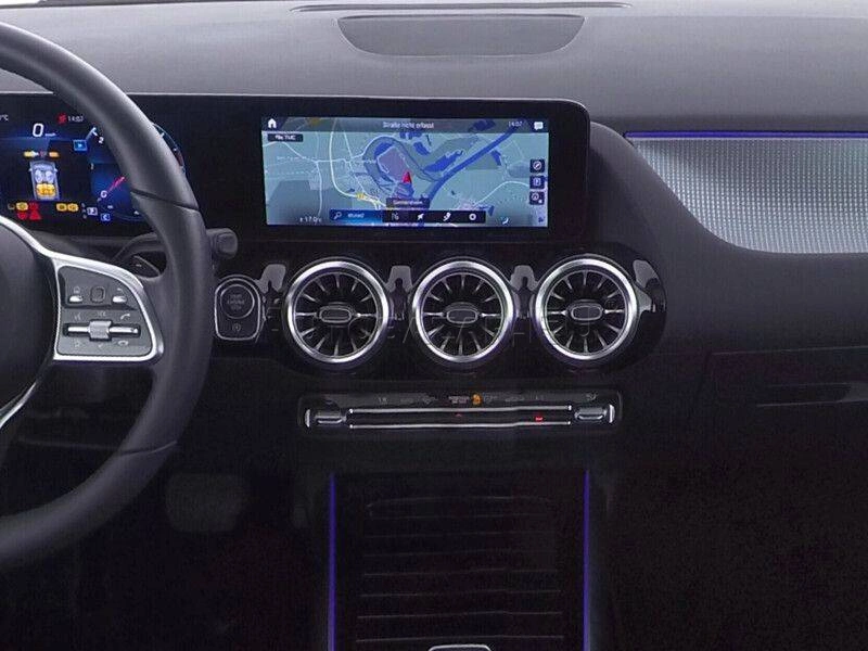 Mercedes-Benz GLA 200 d 4MATIC A/T