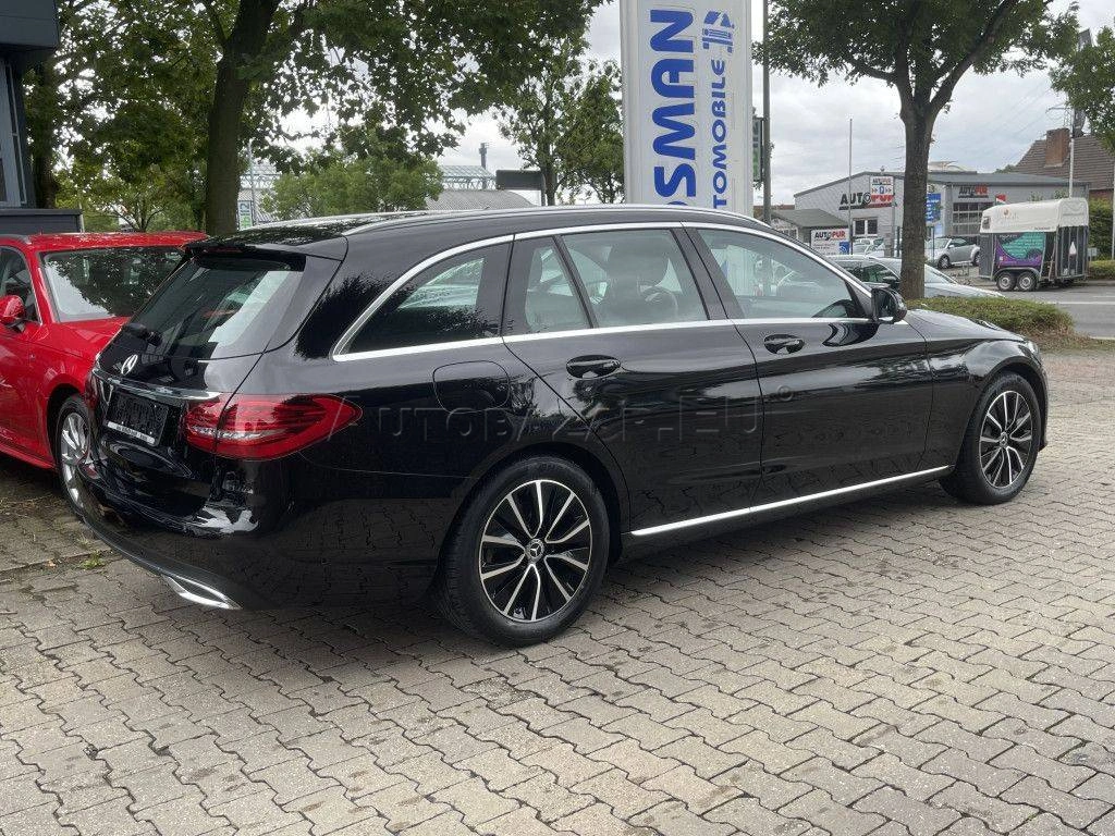 Mercedes-Benz C trieda Kombi 300 d A/T
