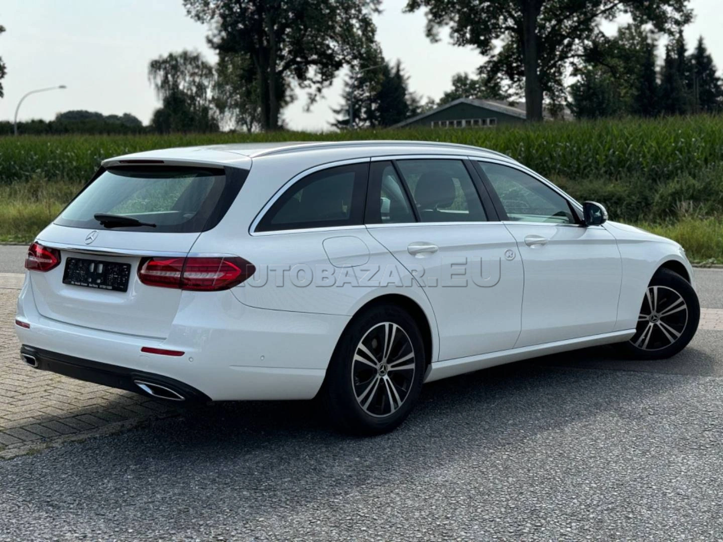 Mercedes-Benz E trieda Kombi 200 4MATIC A/T