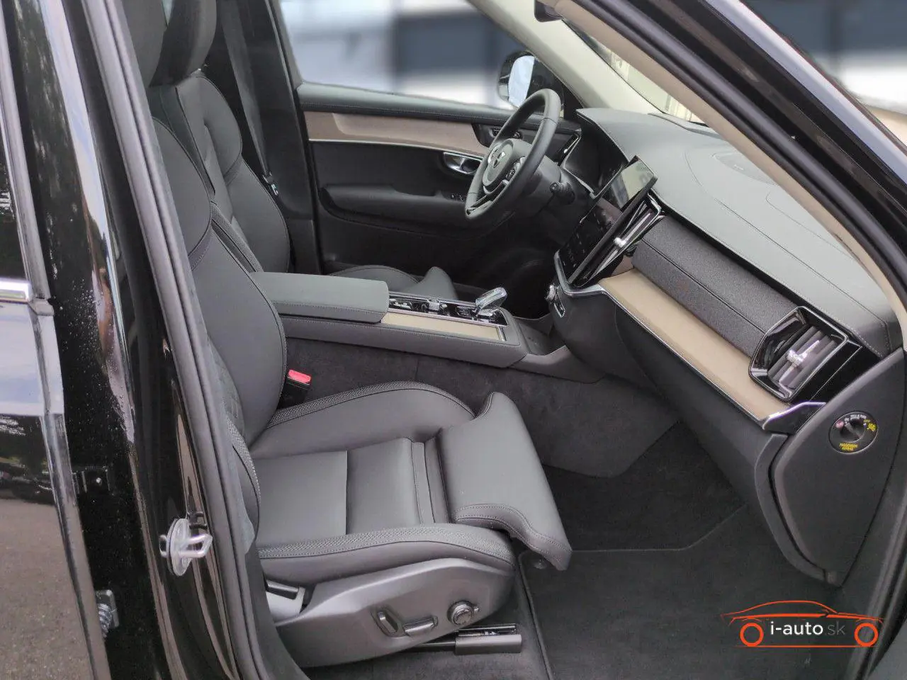 Volvo XC90 2025 na predaj – fotografia 17