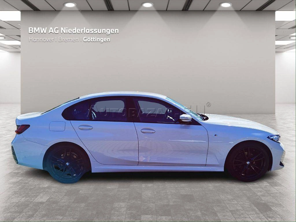 BMW Rad 3 320i A/T