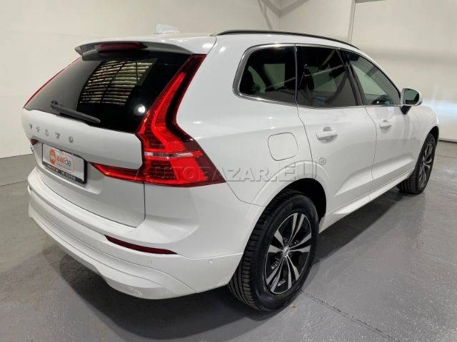 Volvo XC60 B4 Momentum A/T