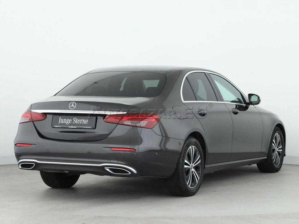 Mercedes-Benz E trieda Sedan 220 d A/T