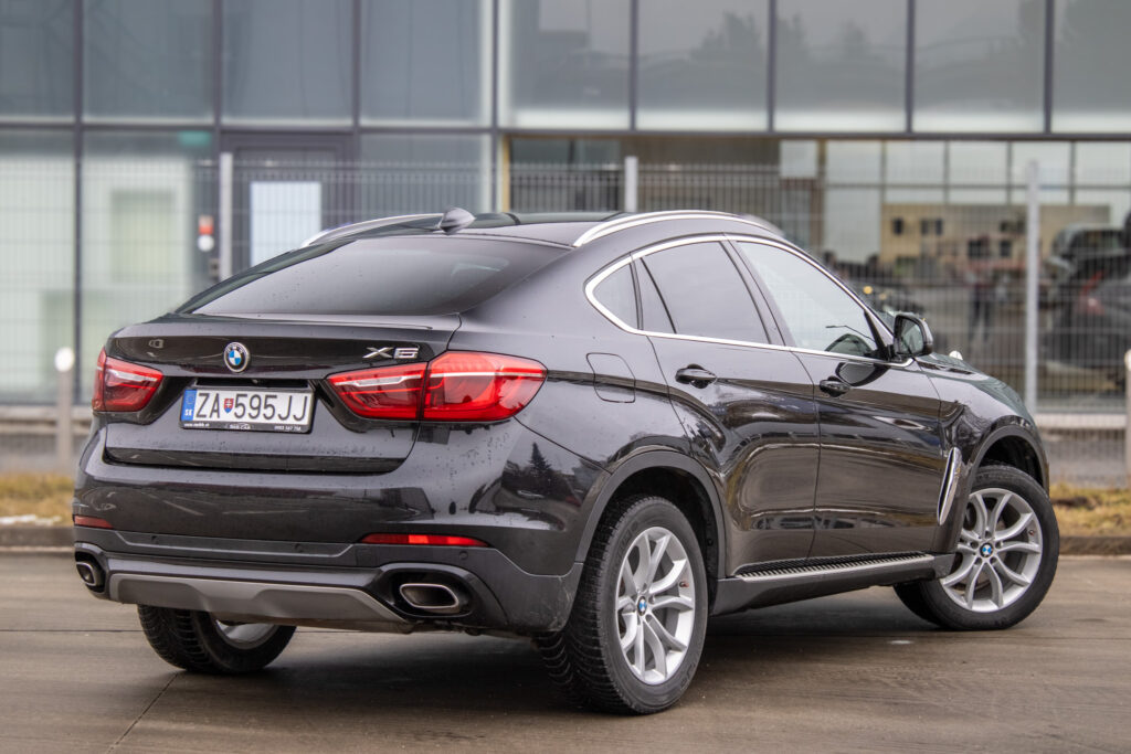 BMW X6