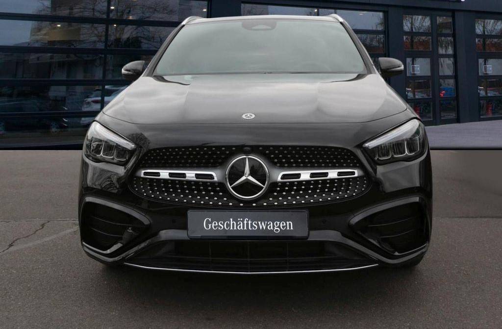 Mercedes-Benz GLA 200 d A/T